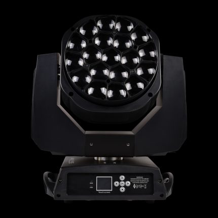 Testa Mobile Wash Zoom 19x15W in Prospettiva Frontale su Sfondo Nero